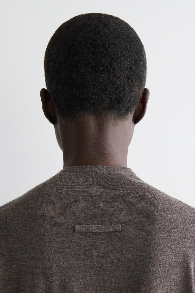 COS 上質なカシミヤカーディガン