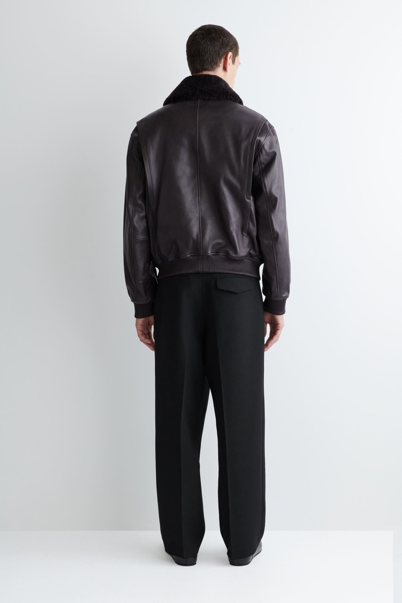 SHEARLING-COLLAR LEATHER JACKET ムートンカラー レザージャケット