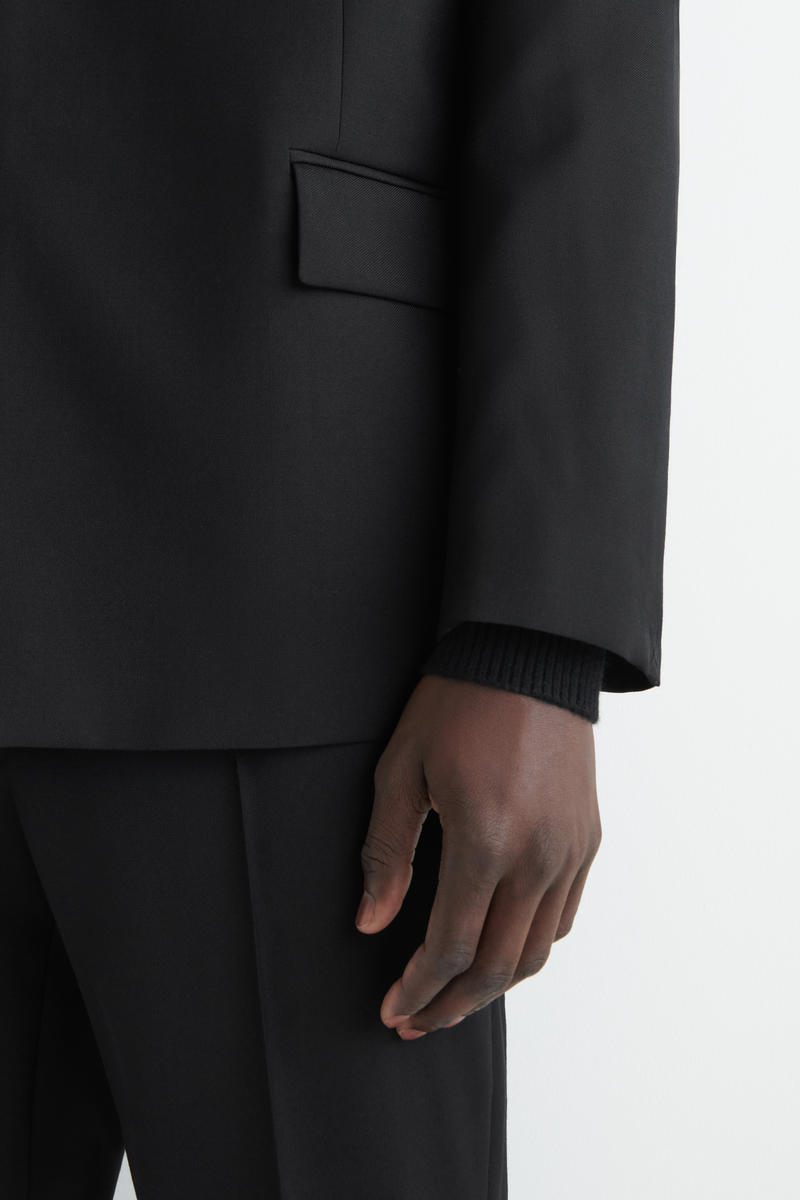 COS ノーカラーウールブレザー