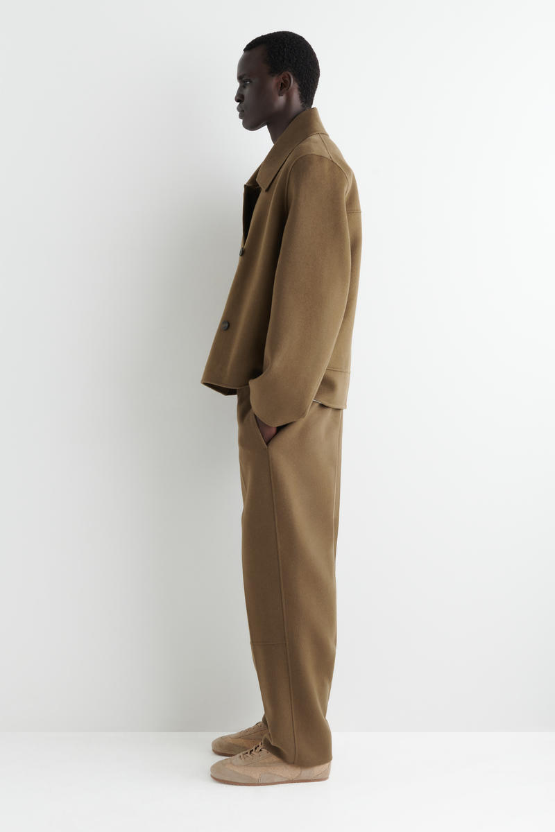 COS ダブルフェイスウールバレルレッグパンツ