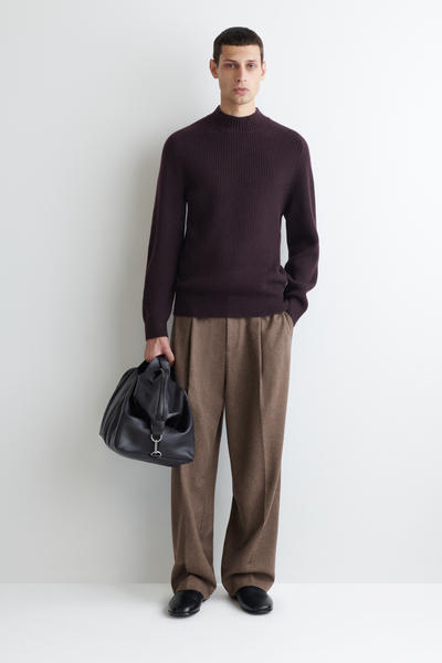 COS リブ編みウールハイネックセーター