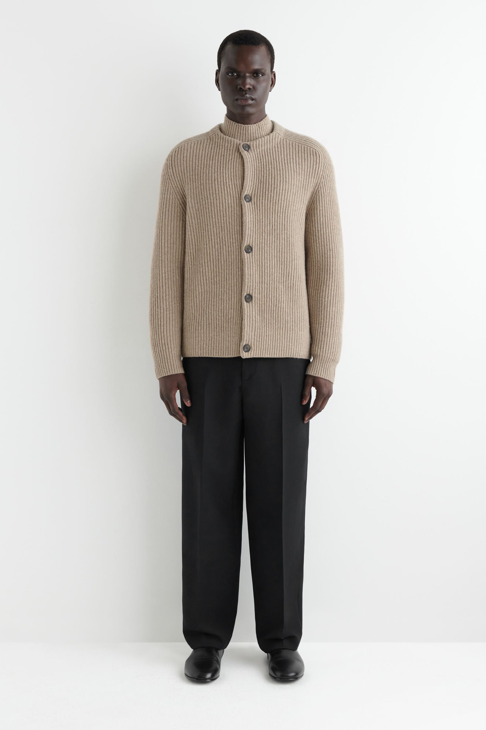 RIBBED WOOL CREW-NECK CARDIGAN リブウールクルーネックカーディガン