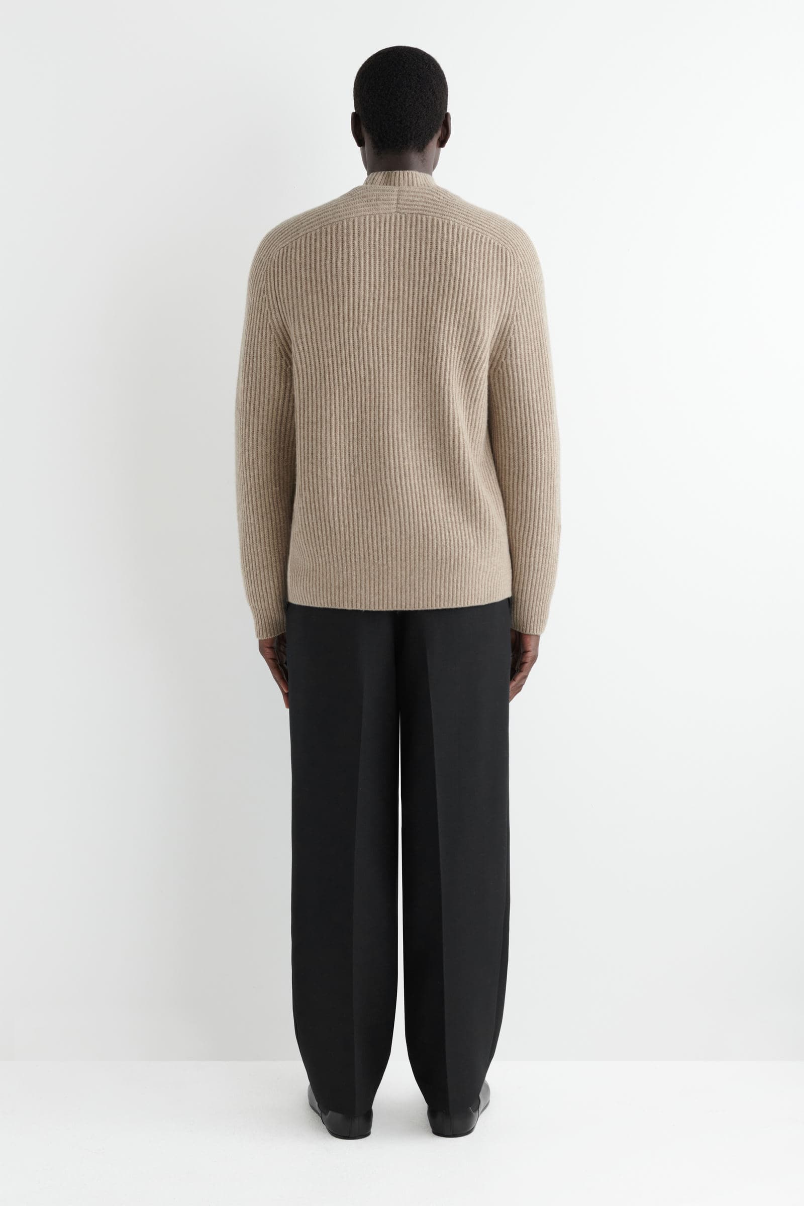 RIBBED WOOL CREW-NECK CARDIGAN リブウールクルーネックカーディガン