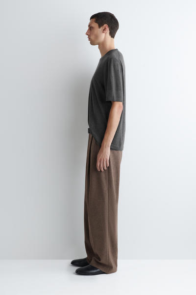 COS ファインカシミヤTシャツ