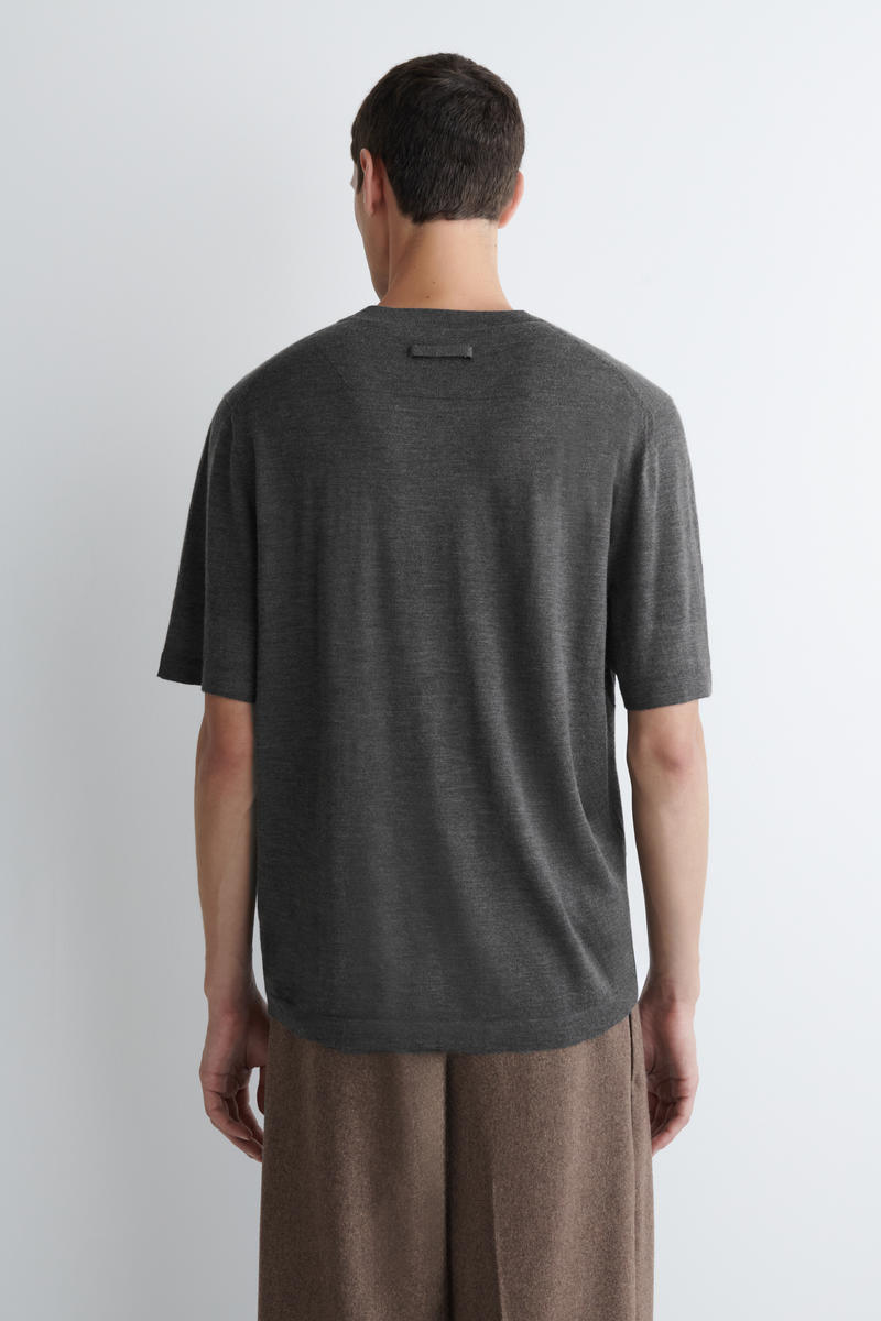 COS ファインカシミヤTシャツ