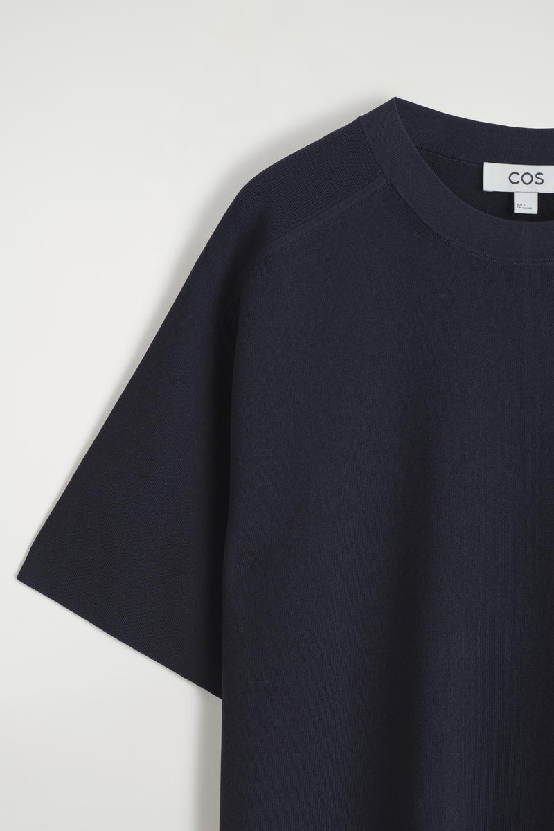 COS ニットTシャツドレス