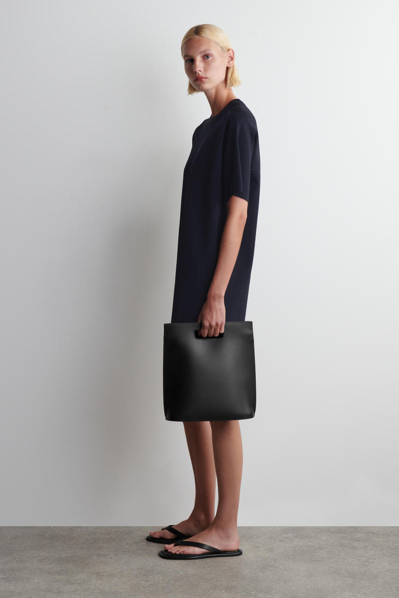 COS ニットTシャツドレス