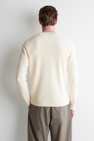 COS コットンクルーネックセーター