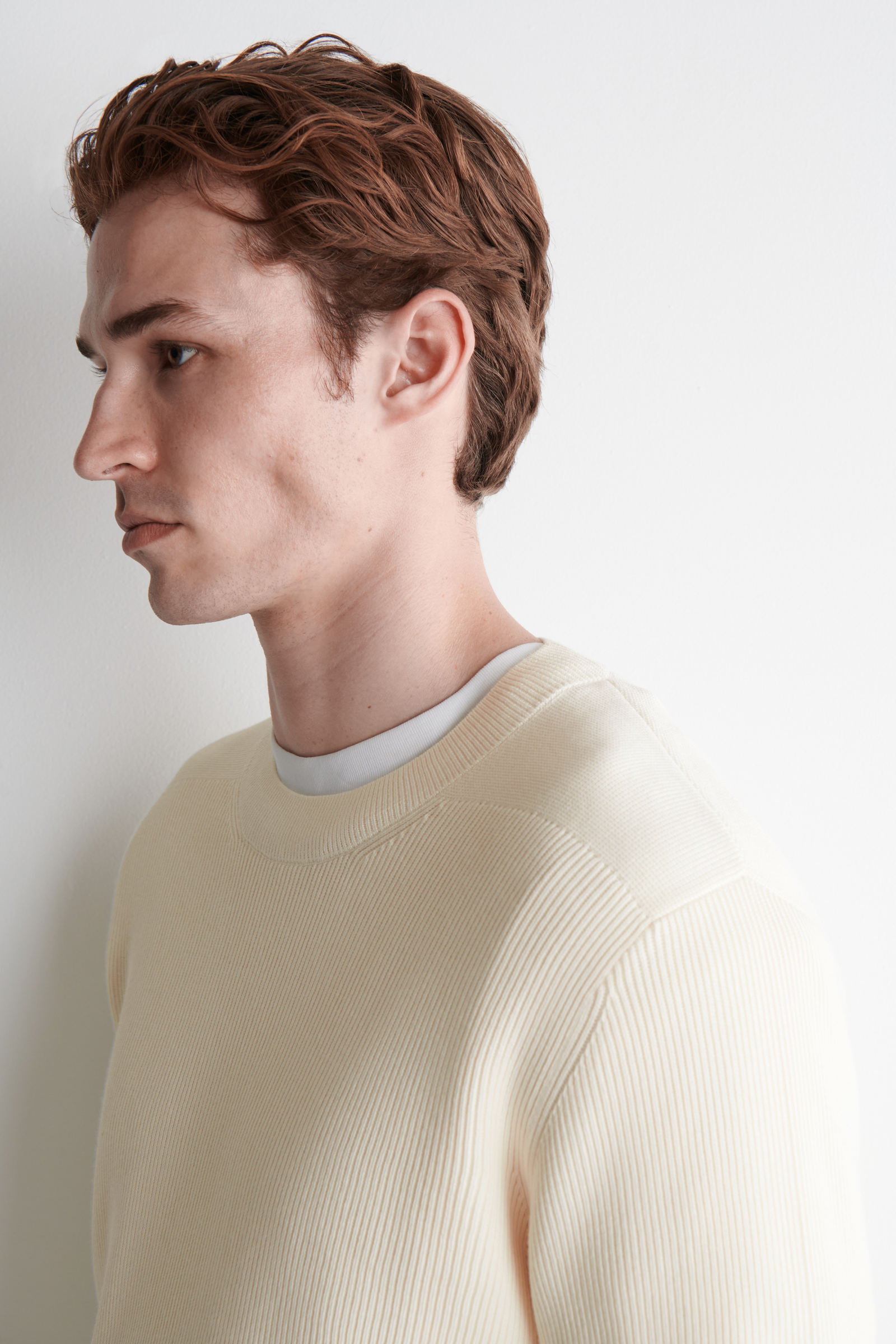 COTTON CREW-NECK JUMPER コットンクルーネックセーター オフホワイト