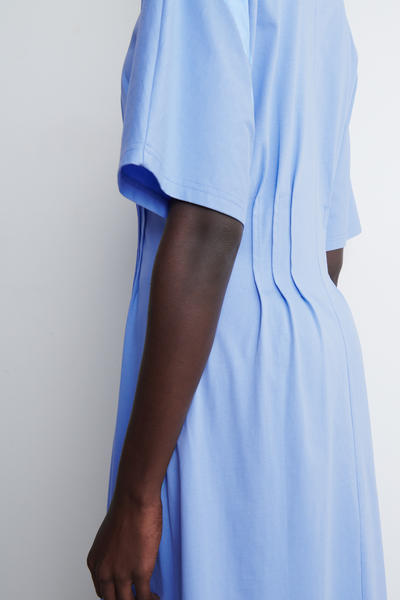 COS ピンタックコットンミニドレス