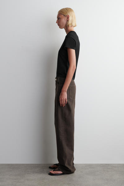 COS タイトフィットTシャツ