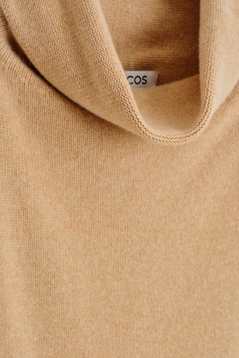 COS ウールカシミヤビブベスト