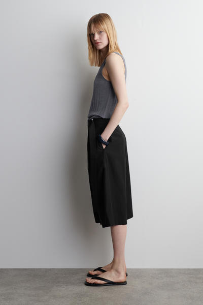 COS リブニットシルクタンクトップ