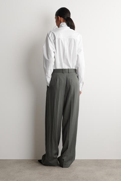 COS リラックス フルイドワイドレッグパンツ