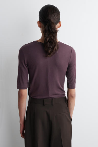 COS スリムライトウェイトTシャツ