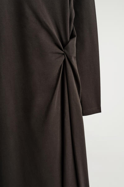 COS ツイストディテール ロングスリーブドレス