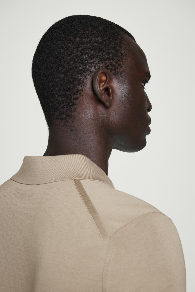 COS スリムニットシルクジップアップポロシャツ