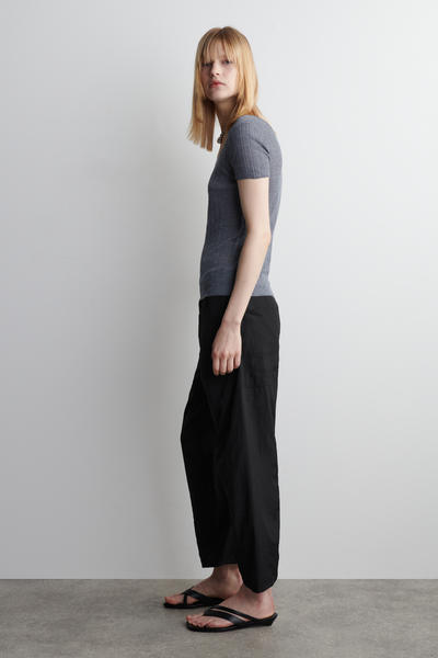 COS リブニットシルクTシャツ