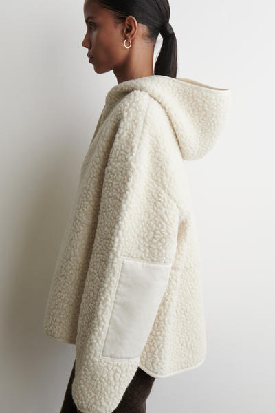 COS フード付きテディジャケット