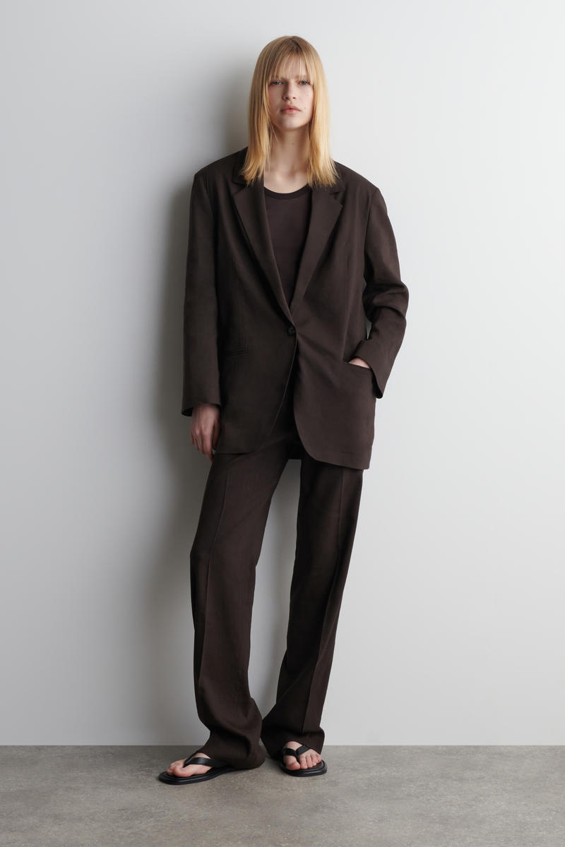 COS シングルブレストリネンブレザー