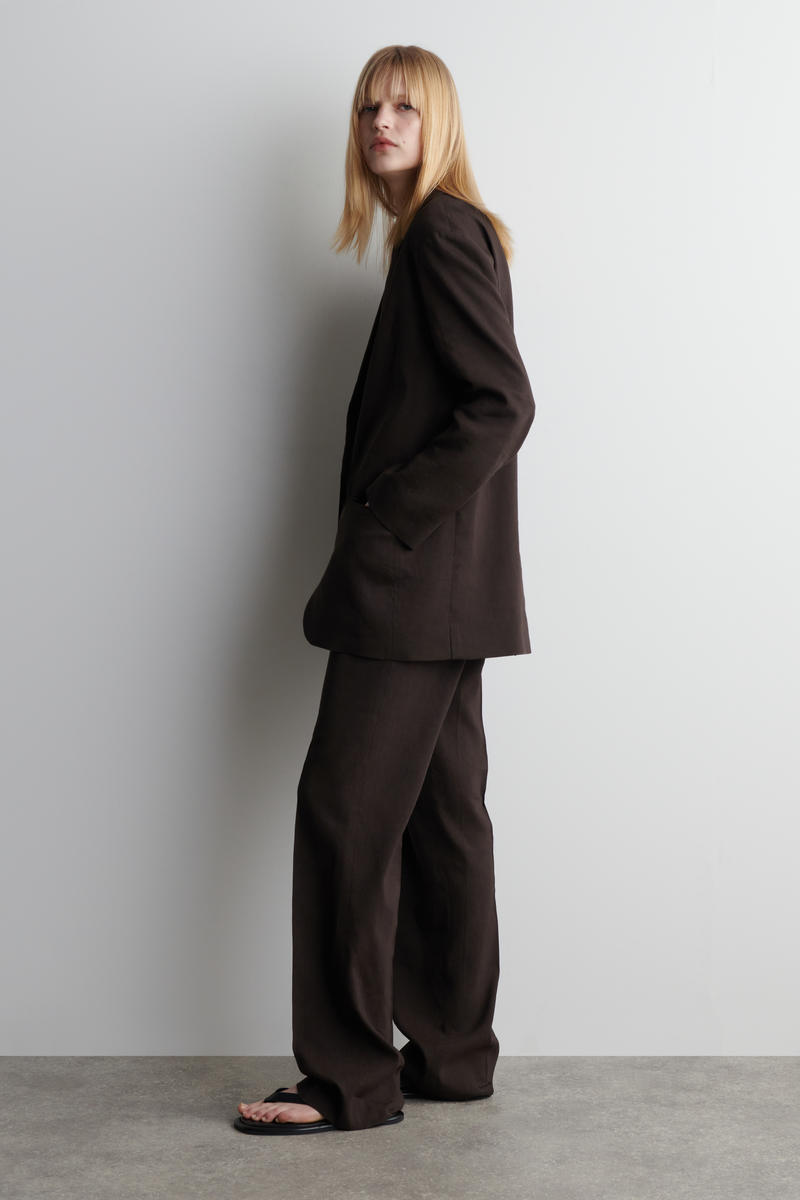 COS シングルブレストリネンブレザー