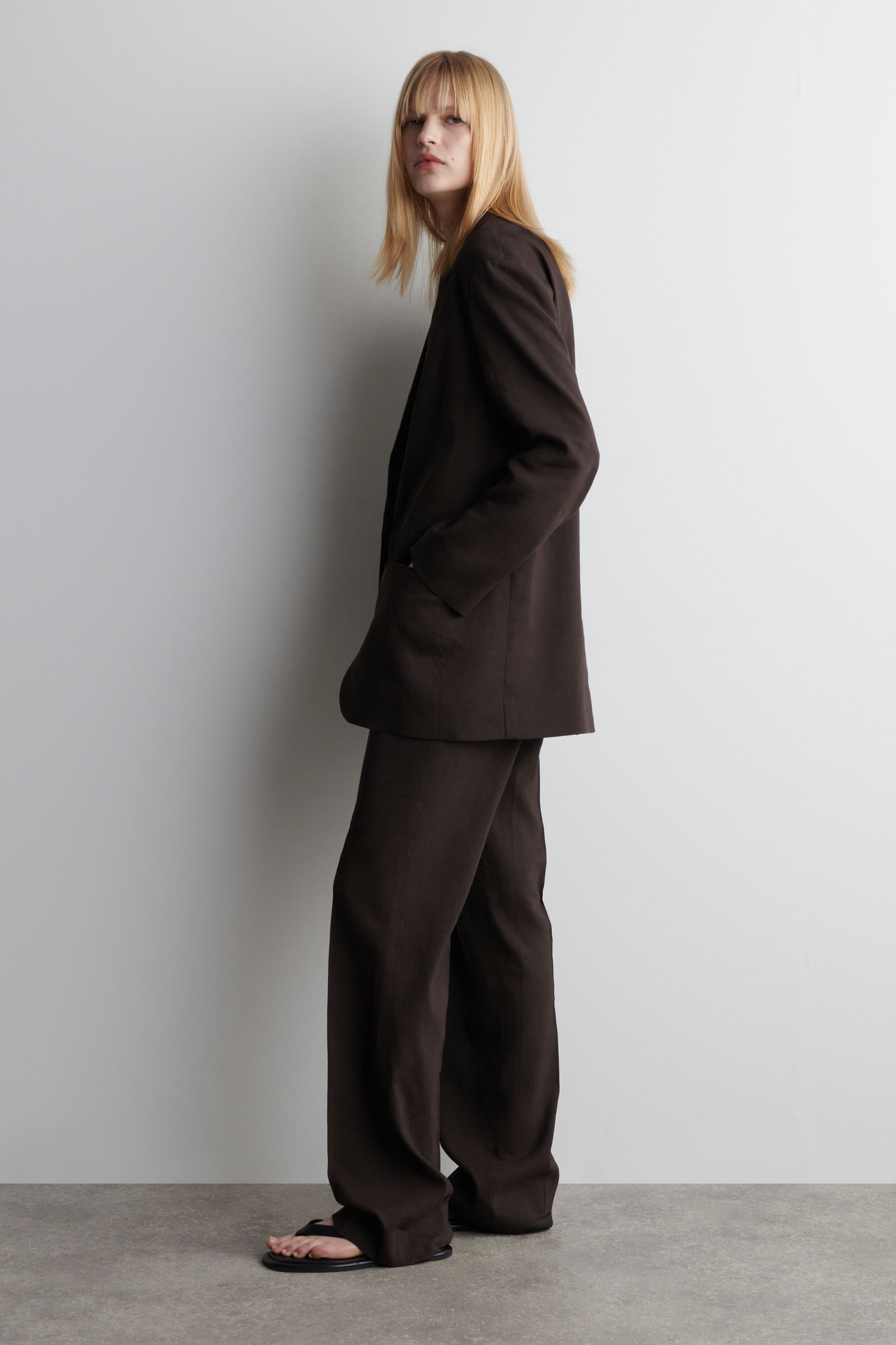 SINGLE-BREASTED LINEN BLAZER シングルブレストリネンブレザー ダーク