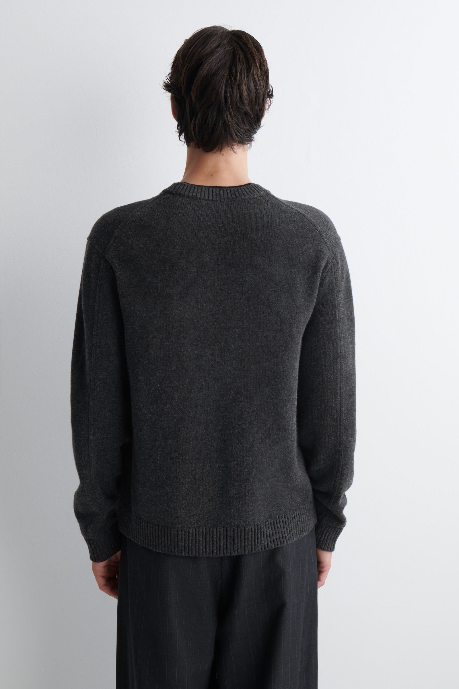 COS レイヤードメリノウールセーター ニット チャコール LAYERED MERINO WOOL JUMPER レイヤードメリノウールセーター