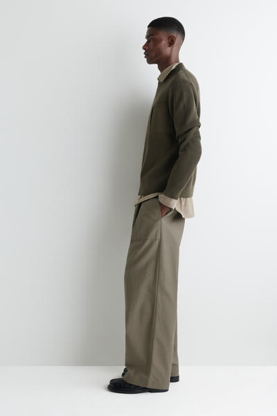 COS ポケットディテールウールクルーネックセーター