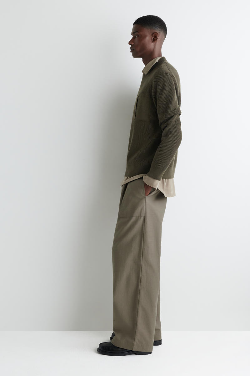 COS ポケットディテールウールクルーネックセーター