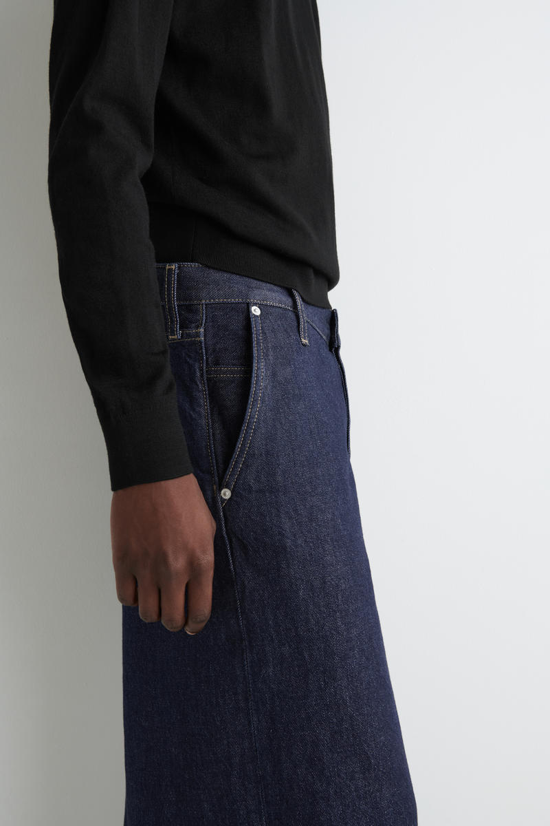 WIDE-LEG DENIM TROUSERS ワイドレッグデニムパンツ ダークブルー｜COS