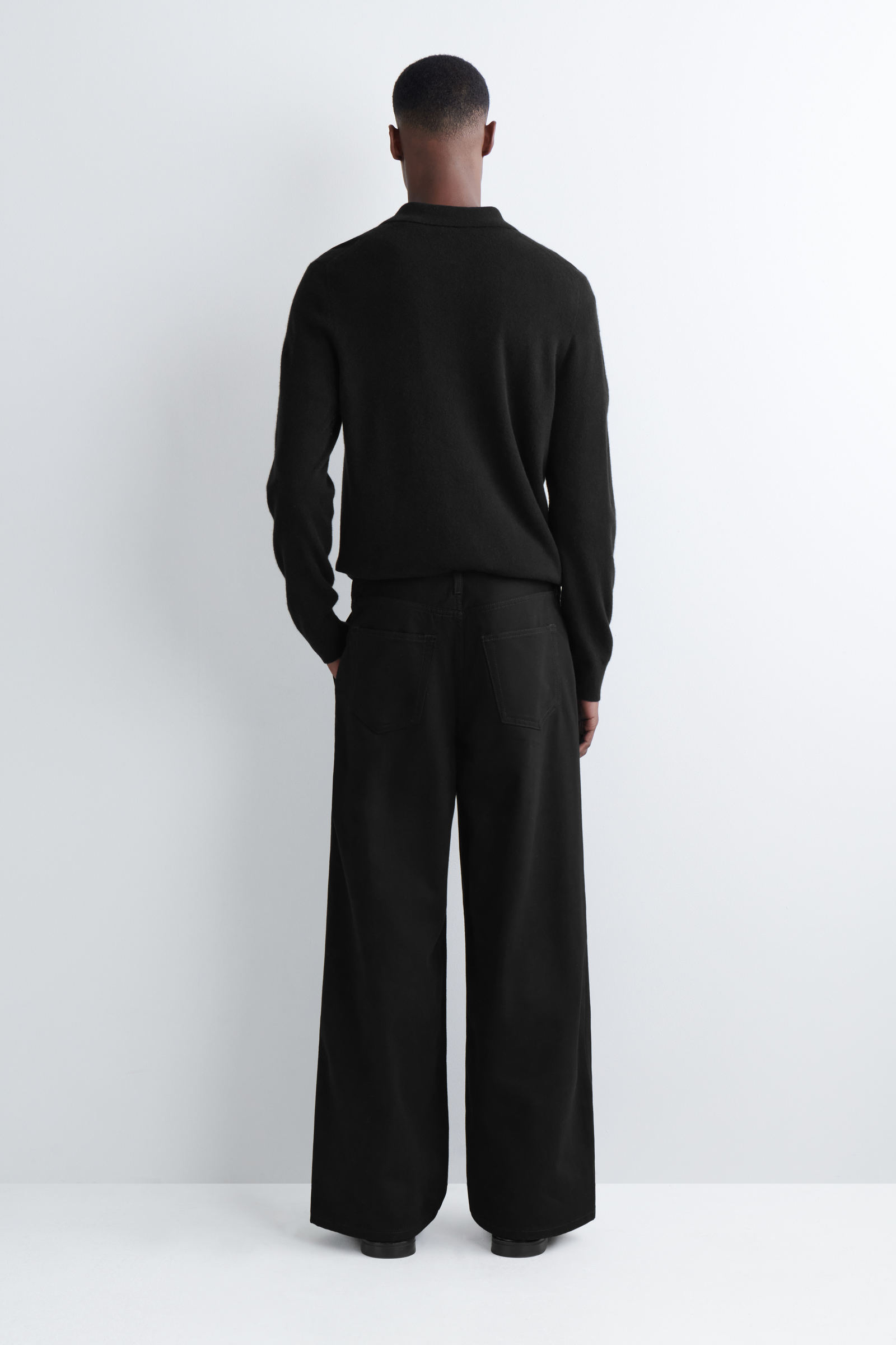 WIDE-LEG DENIM TROUSERS ワイドレッグデニムパンツ ブラック｜COS