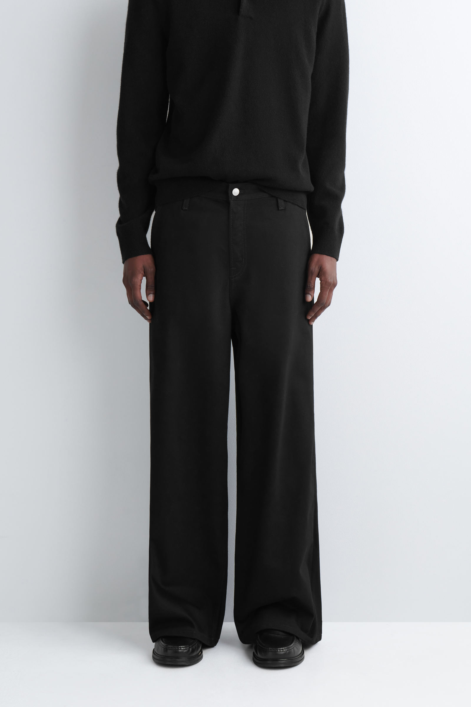 WIDE-LEG DENIM TROUSERS ワイドレッグデニムパンツ ブラック｜COS