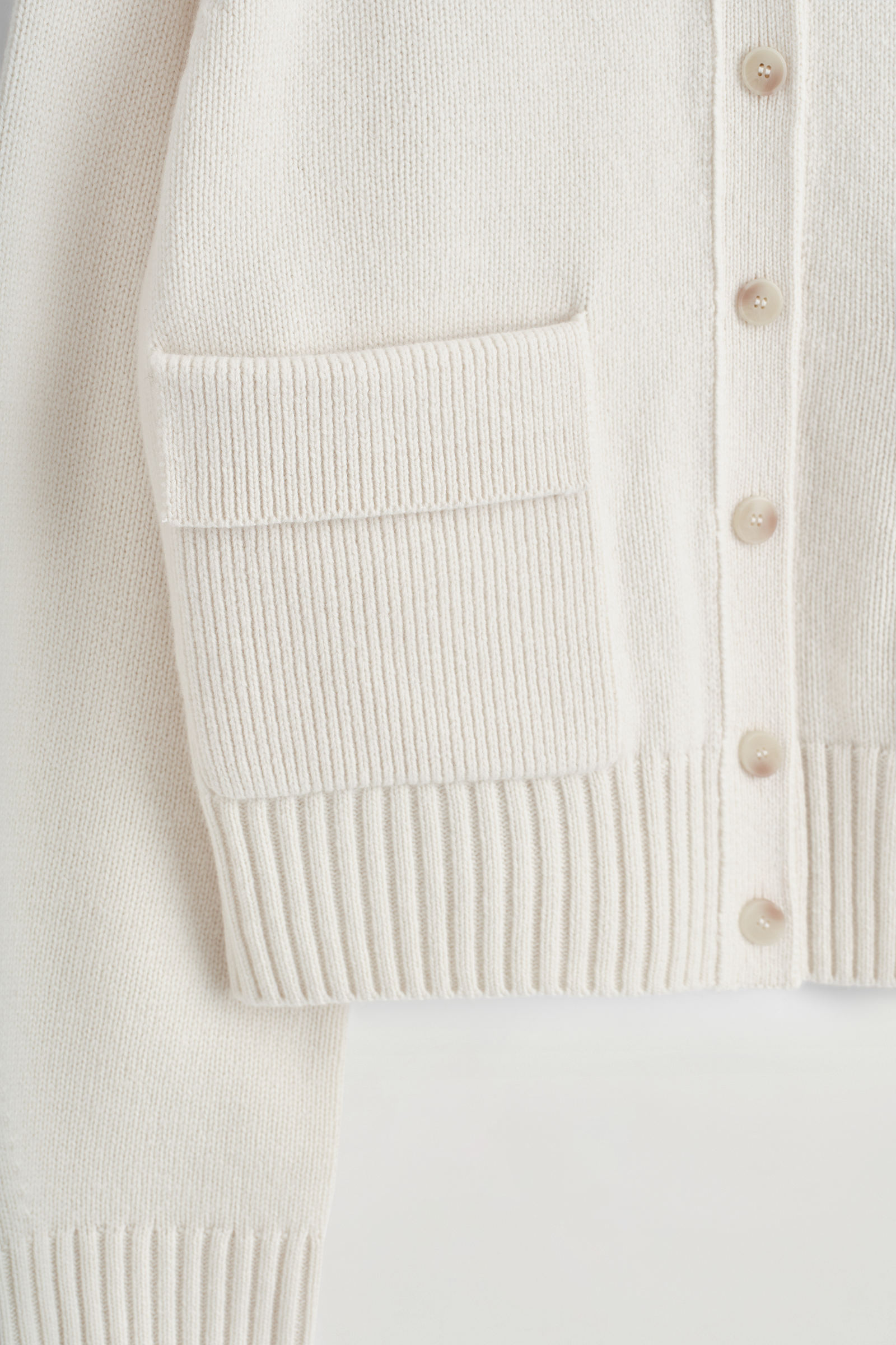COS ウールボンバージャケット ランチジャケット ノーカラー KNITTED MERINO WOOL BOMBER JACKET ニットメリノウールボンバー