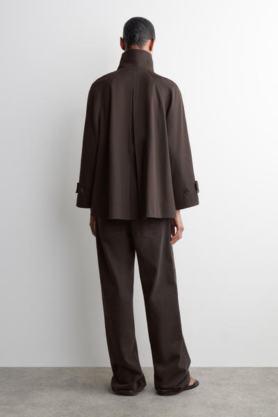 COS Aライントレンチジャケット