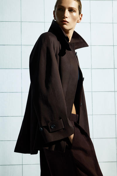 COS Aライントレンチジャケット