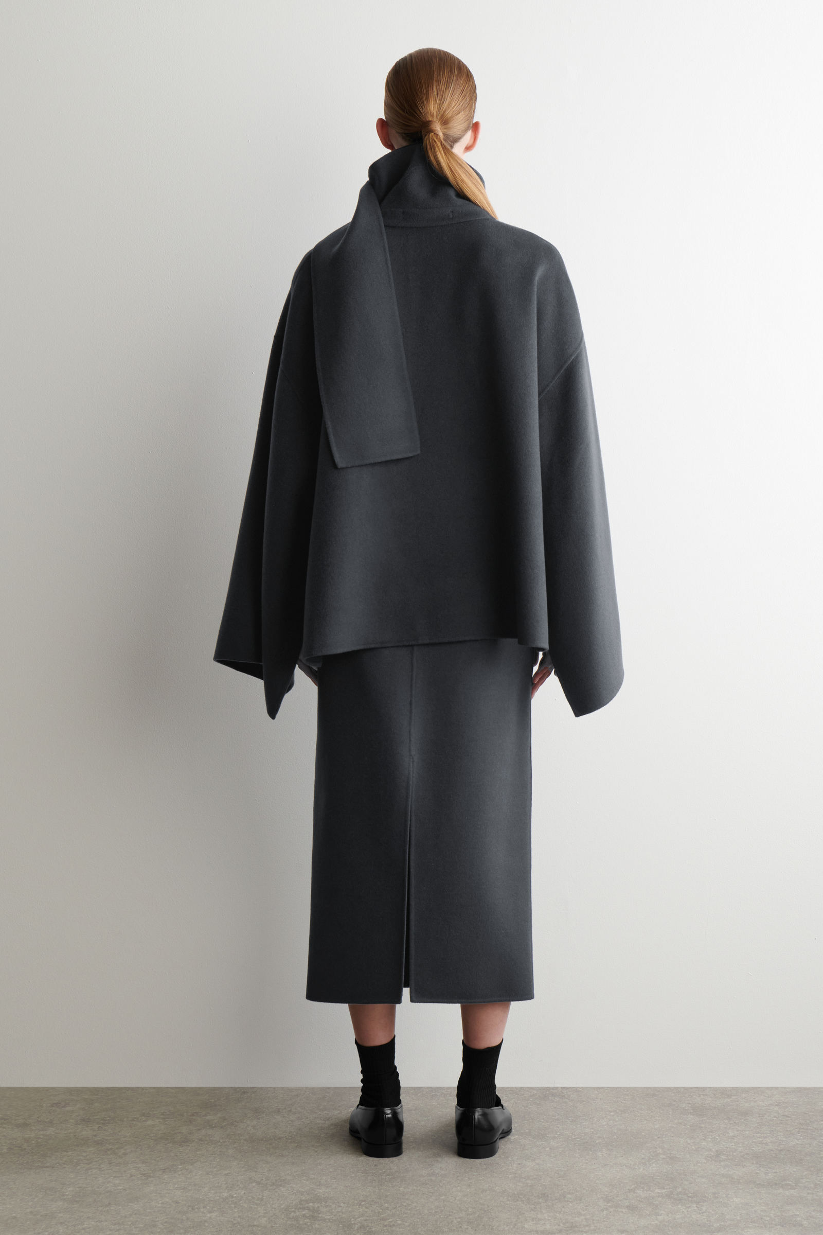 DOUBLE-FACED WOOL CAPE ダブルフェイスウールケープ｜COS コス