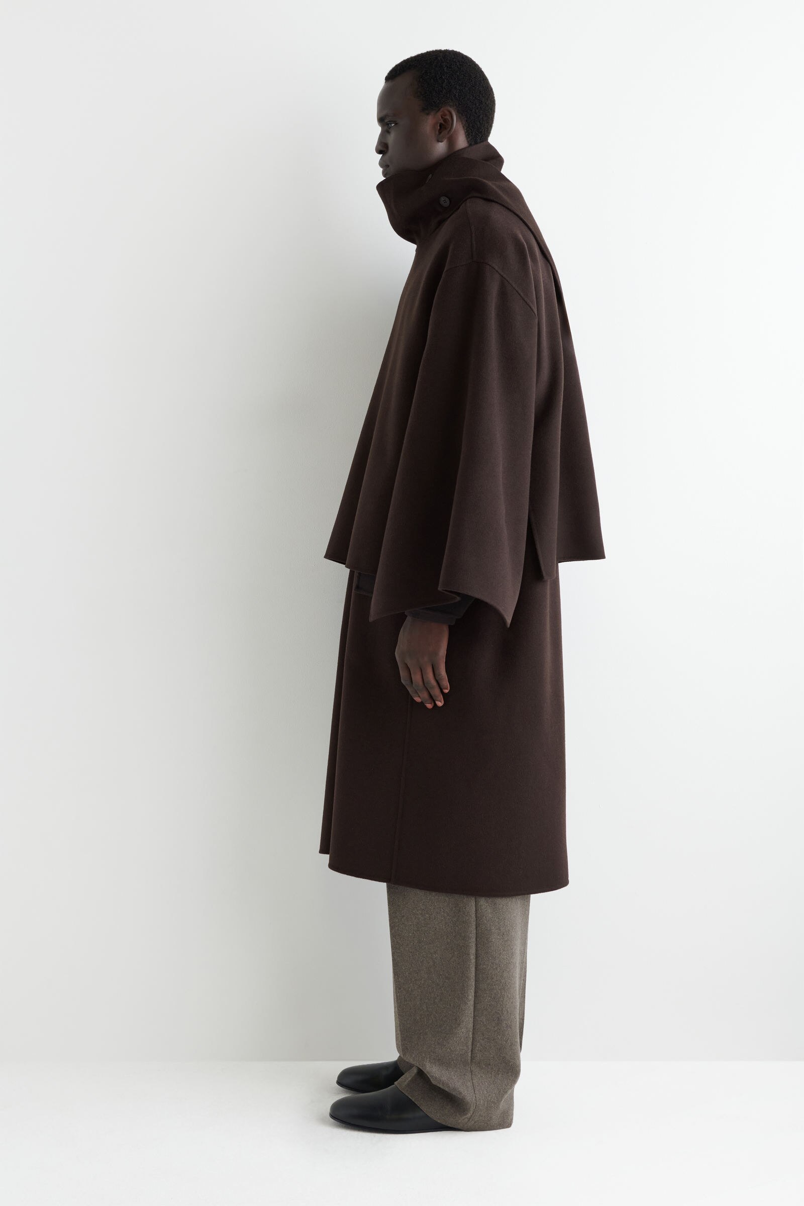 DOUBLE-FACED WOOL CAPE ダブルフェイスウールケープ チョコレート