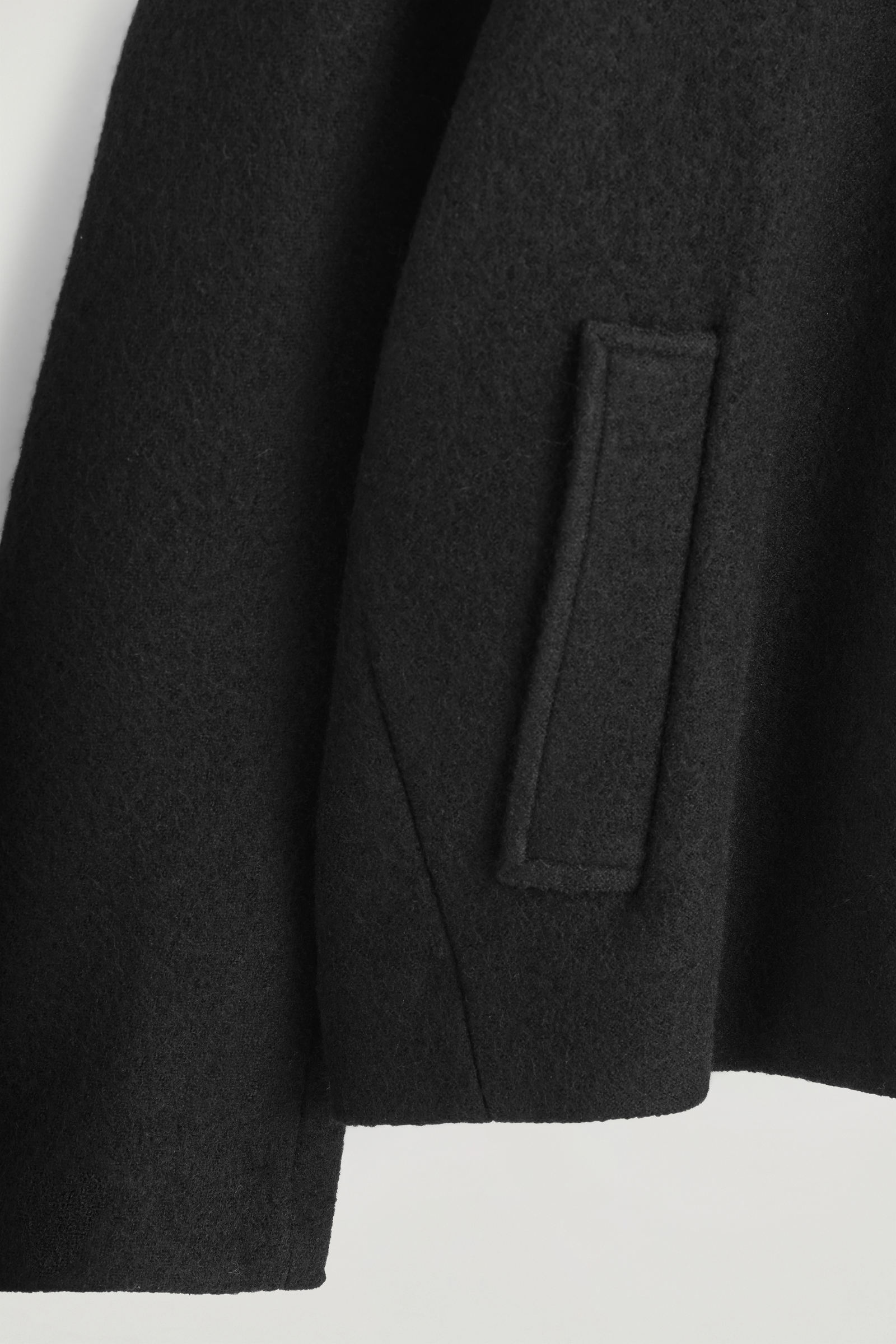 COS オーバーサイズ ボイルウールジャケット OVERSIZED BOILED-WOOL JACKET オーバーサイズ ボイルウール