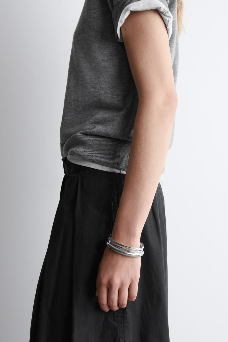 COS オーバルバングル