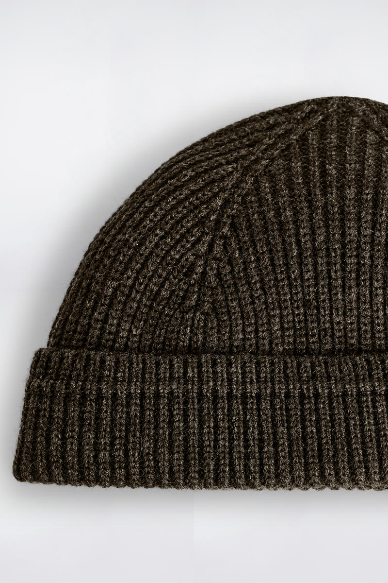 COS ウールフィッシャーマンビーニー