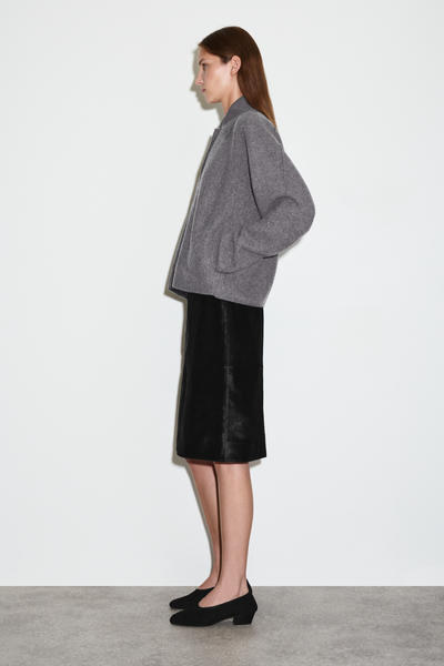 COS スカルプテッドメリノウールジャケット