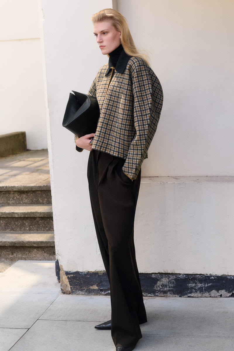 COS スカルプテッドメリノウールジャケット