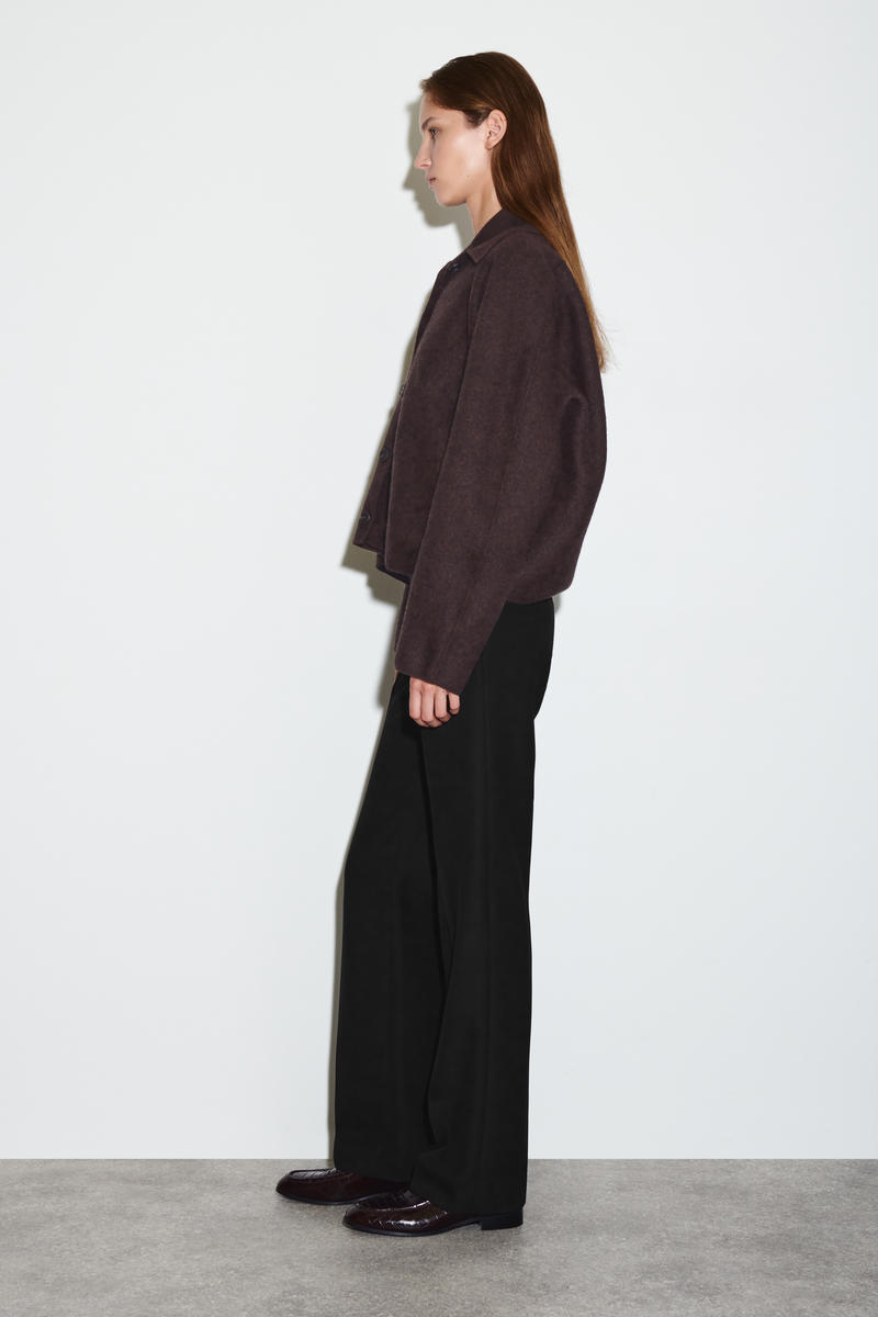 COS スカルプテッドメリノウールジャケット