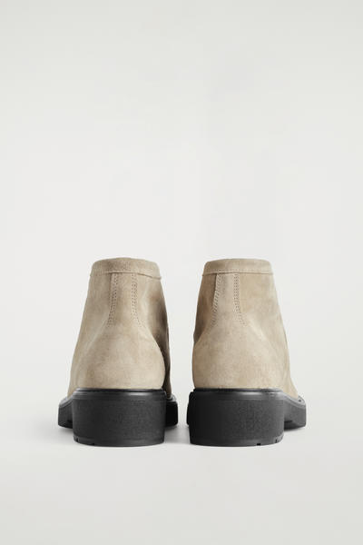 COS レースアップスエードアンクルブーツ