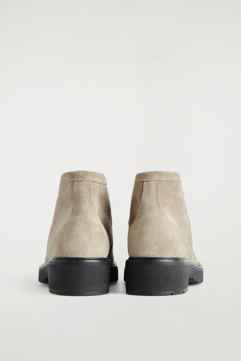 COS レースアップスエードアンクルブーツ