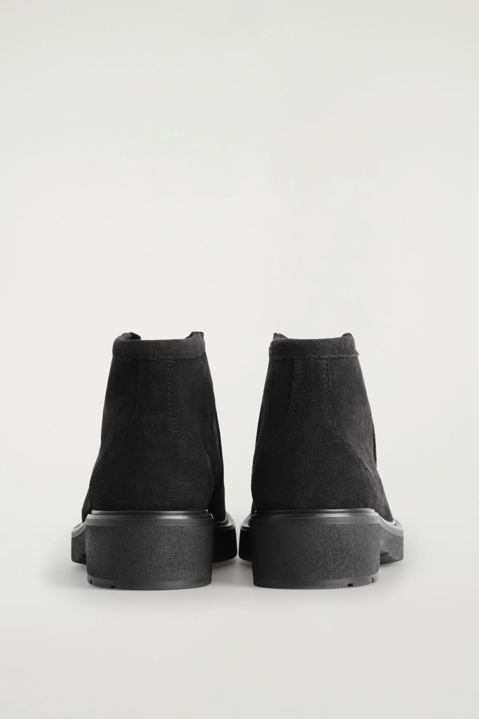 LACE-UP SUEDE ANKLE BOOTS レースアップスエードアンクルブーツ