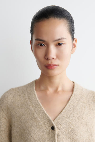 COS クロップドアルパカ混カーディガン