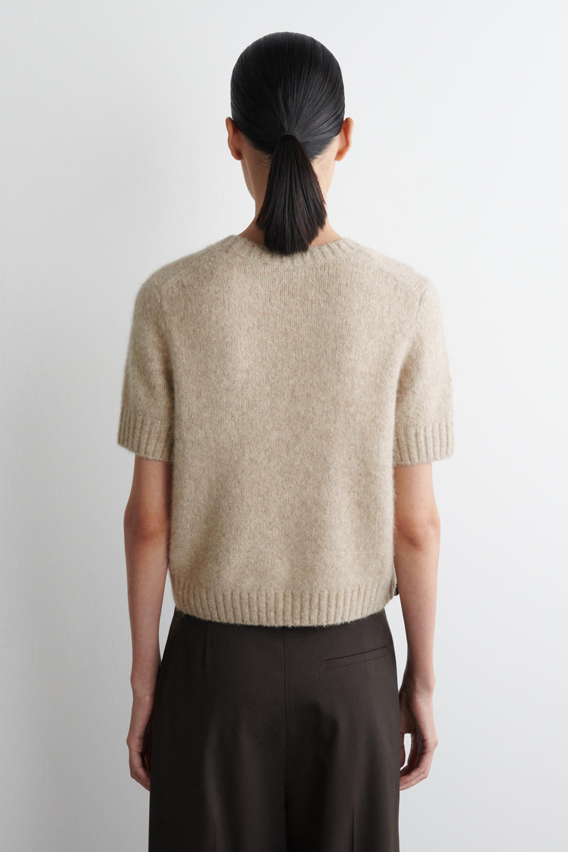 KNITTED ALPACA-BLEND T-SHIRT ニットアルパカ混Tシャツ ベージュ