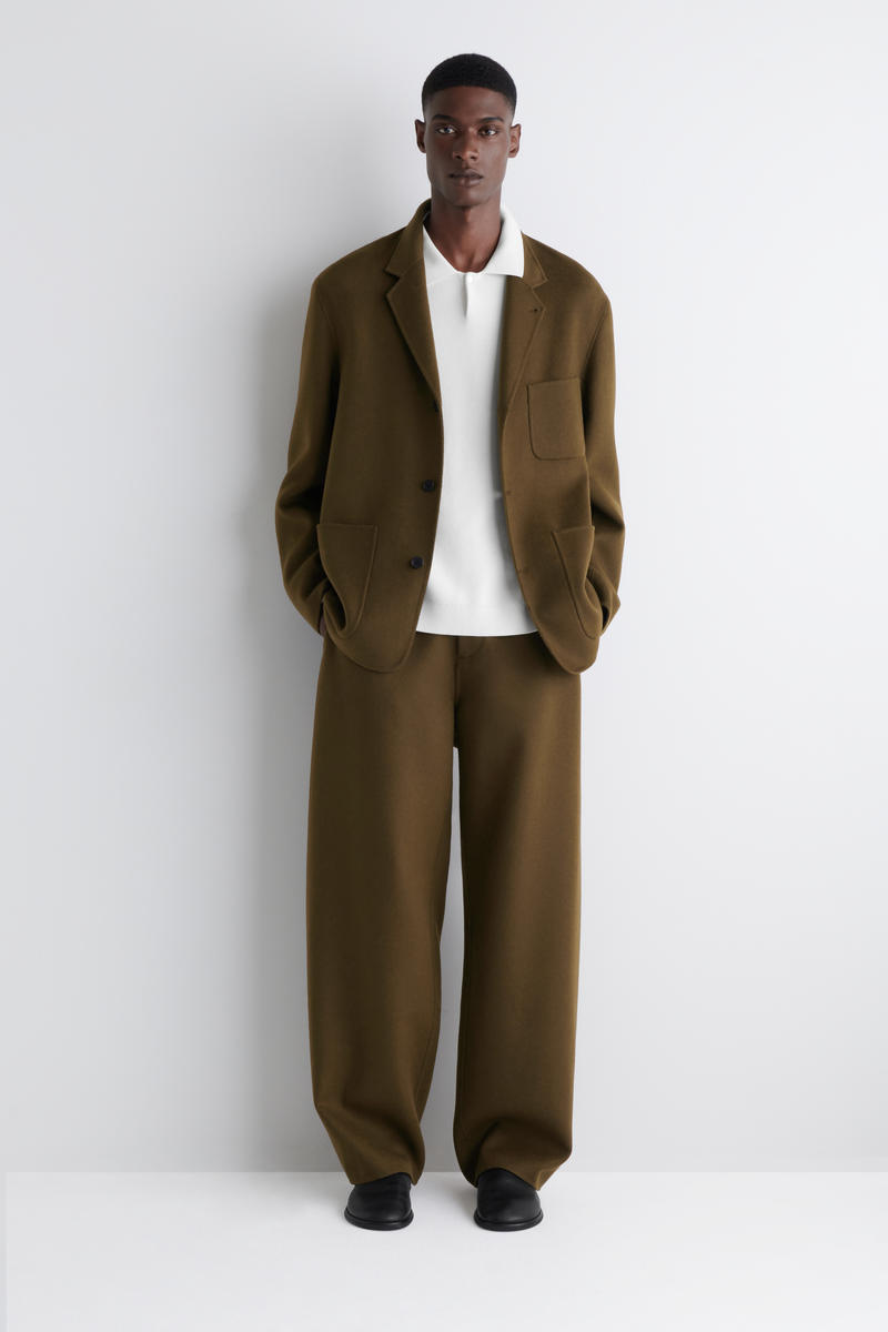 COS アンストラクチャードスプリットウールブレザー