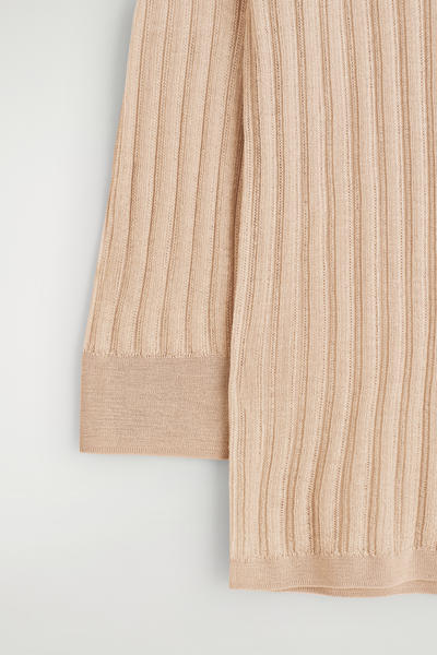 COS シアーリブニットトップス